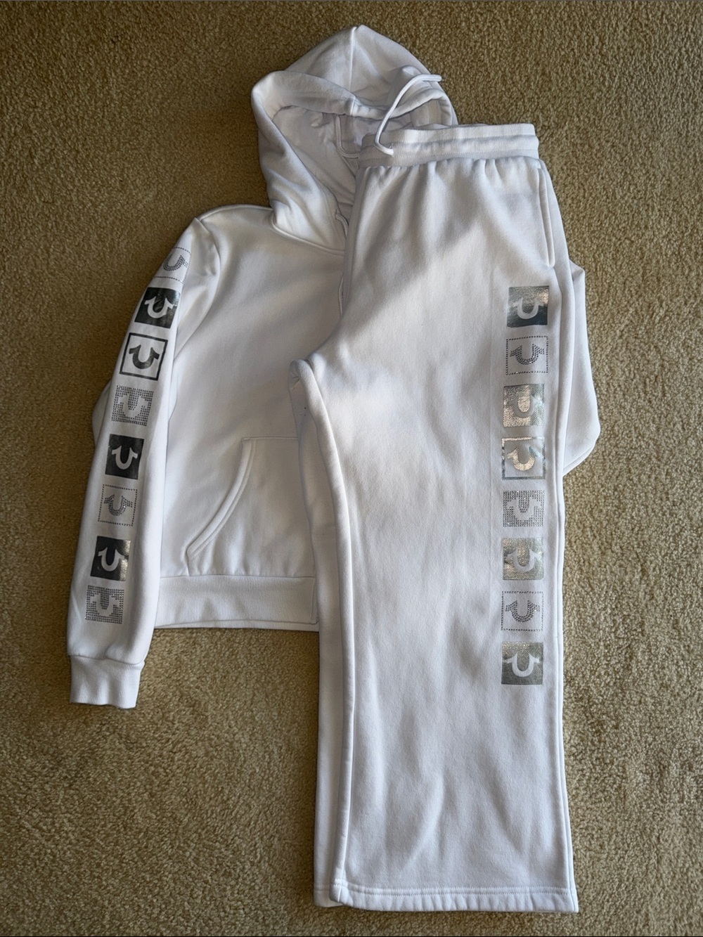 True Religion White Hoodie and Jogger Matching Set with Silver Logos - Picture 6 of 8